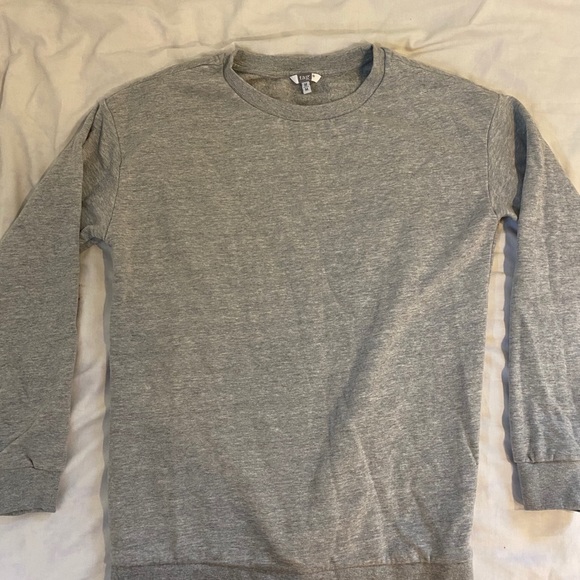 grey crewneck - Picture 2 of 2